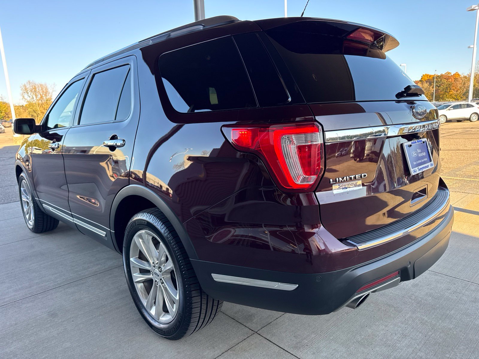Certified 2019 Ford Explorer Limited w/ Ford Safe & Smart Package AWD/4WD image 5