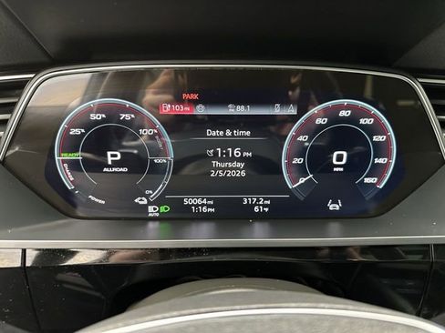 Used 2024 Audi Q8 e-tron Premium image 15