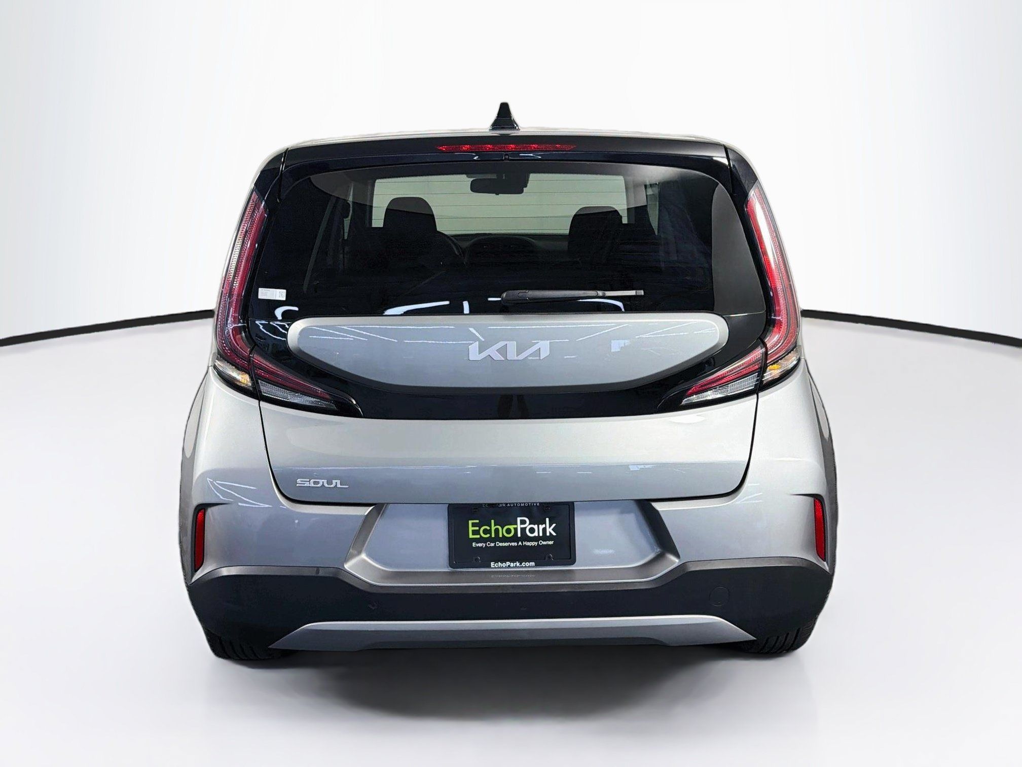 Used 2025 Kia Soul LX w/ LX Technology Package FWD image 7