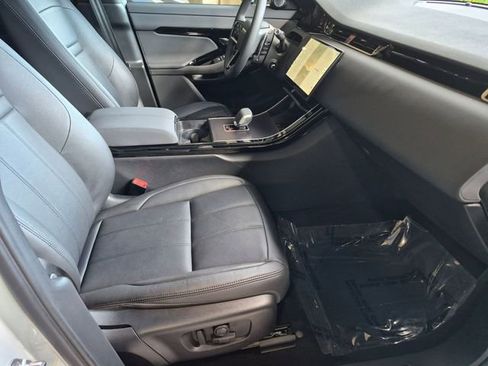 Used 2026 Land Rover Range Rover Evoque Dynamic SE AWD/4WD image 20