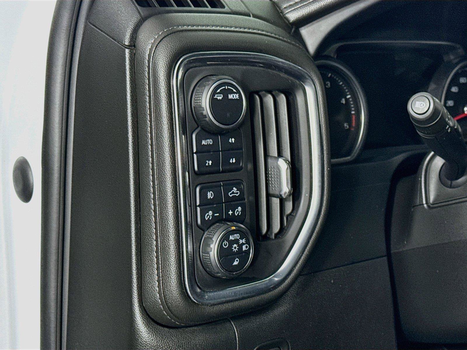 Used 2022 Chevrolet Silverado 3500 High Country w/ Safety Package II AWD/4WD image 4