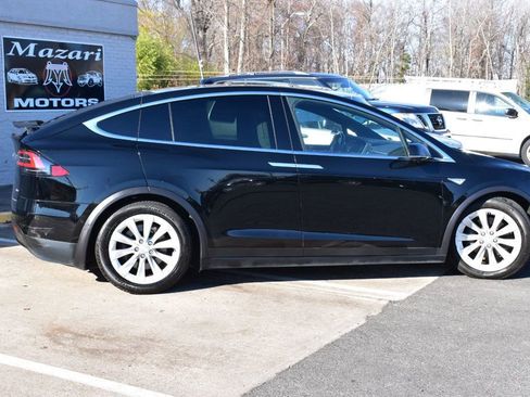 Used 2016 Tesla Model X 75D image 4