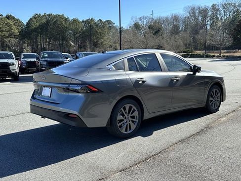 New 2026 Nissan Sentra SL w/ Floor Mat Package FWD image 8