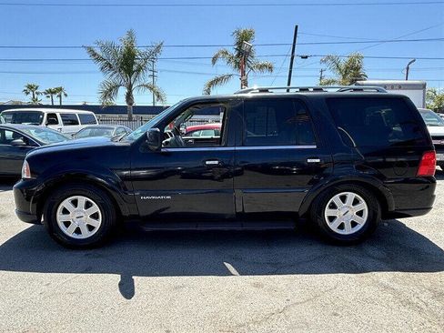 Used 2006 Lincoln Navigator Ultimate image 4