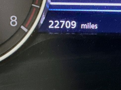 Used 2025 Nissan Sentra SV image 18