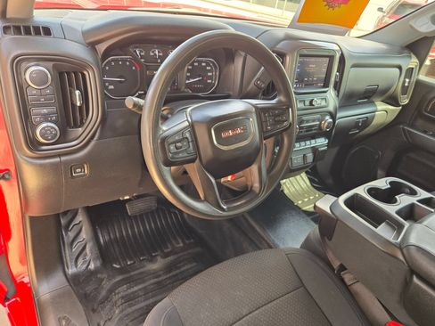 Used 2021 GMC Sierra 2500 4x4 Crew Cab w/ Gooseneck/5TH Wheel Package image 10