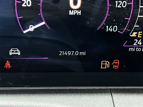 Used 2024 Ford Mustang Coupe image 11