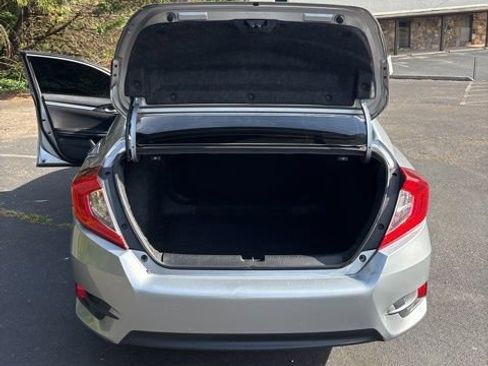 Used 2016 Honda Civic EX image 32