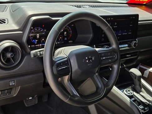 Certified 2024 Chevrolet Colorado Trail Boss w/ Technology Package AWD/4WD image 18