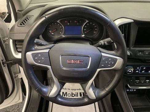 Used 2019 GMC Terrain SLE w/ LPO, Floor Liner Package AWD/4WD image 5
