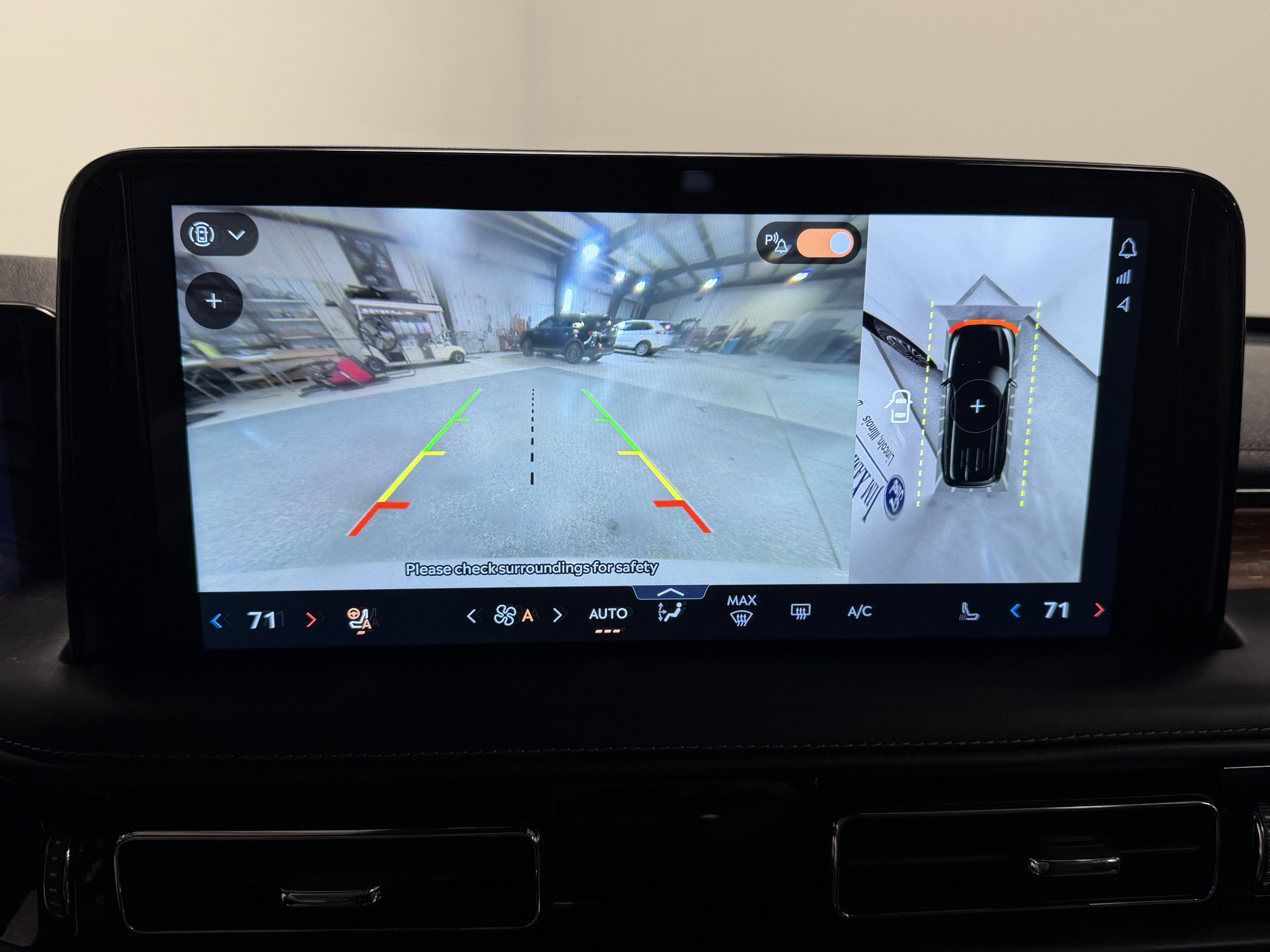 Used 2025 Lincoln Aviator Black Label AWD/4WD image 10