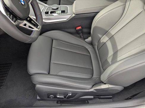 Used 2025 BMW 440i xDrive Coupe w/ Parking Assistance Package image 4