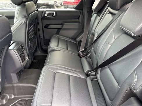 New 2026 Ford Bronco Badlands AWD/4WD image 18