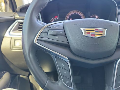 Used 2018 Cadillac XT5 Premium Luxury image 26