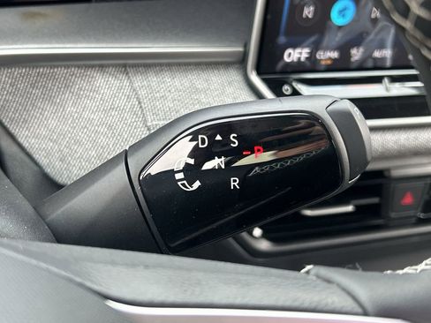 New 2026 Volkswagen Tiguan S image 25