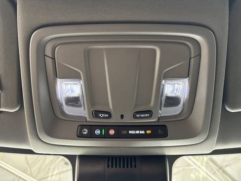Used 2024 Chevrolet Silverado 1500 LT AWD/4WD image 27