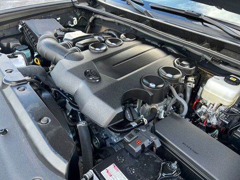 Used 2024 Toyota 4Runner SR5 Premium w/ Moonroof Package image 30