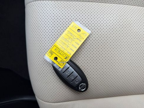 Used 2020 Nissan Murano SL w/ Moonroof Package image 34