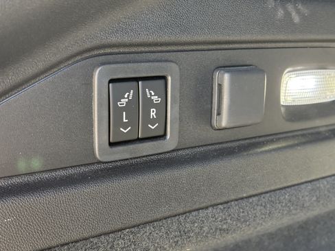 Certified 2024 Cadillac Lyriq Luxury AWD/4WD image 11