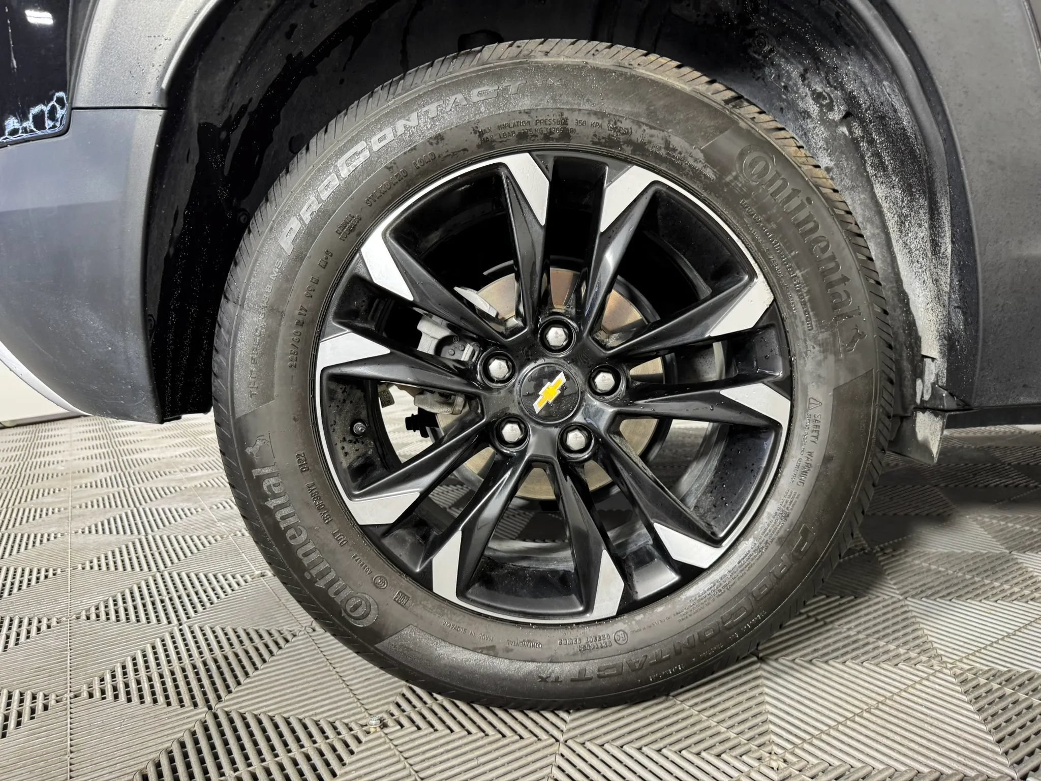 Used 2022 Chevrolet TrailBlazer LT w/ Convenience Package AWD/4WD image 43