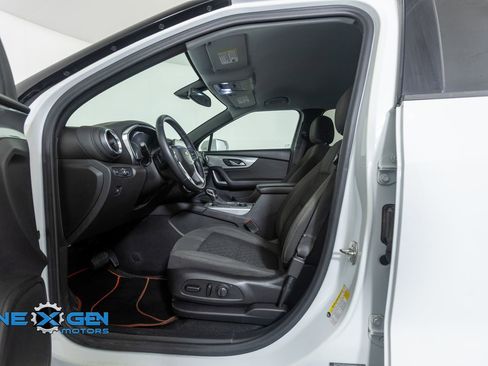 Used 2019 Chevrolet Blazer LT image 11