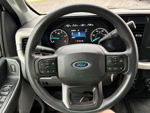 Used 2024 Ford F550 4x4 Crew Cab Super Duty w/ XLT Value Package image 18