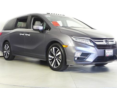 Used 2019 Honda Odyssey Elite image 4