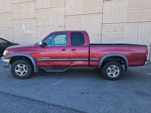 Used 2000 Toyota Tundra SR5 image 2