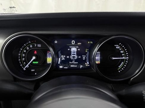 Used 2023 Jeep Wrangler Unlimited w/ Cold Weather Group AWD/4WD image 23