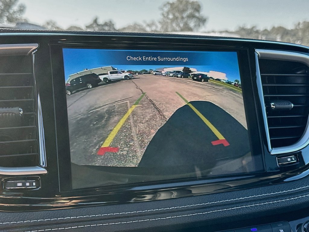 New 2027 Chrysler Pacifica Select AWD/4WD image 17