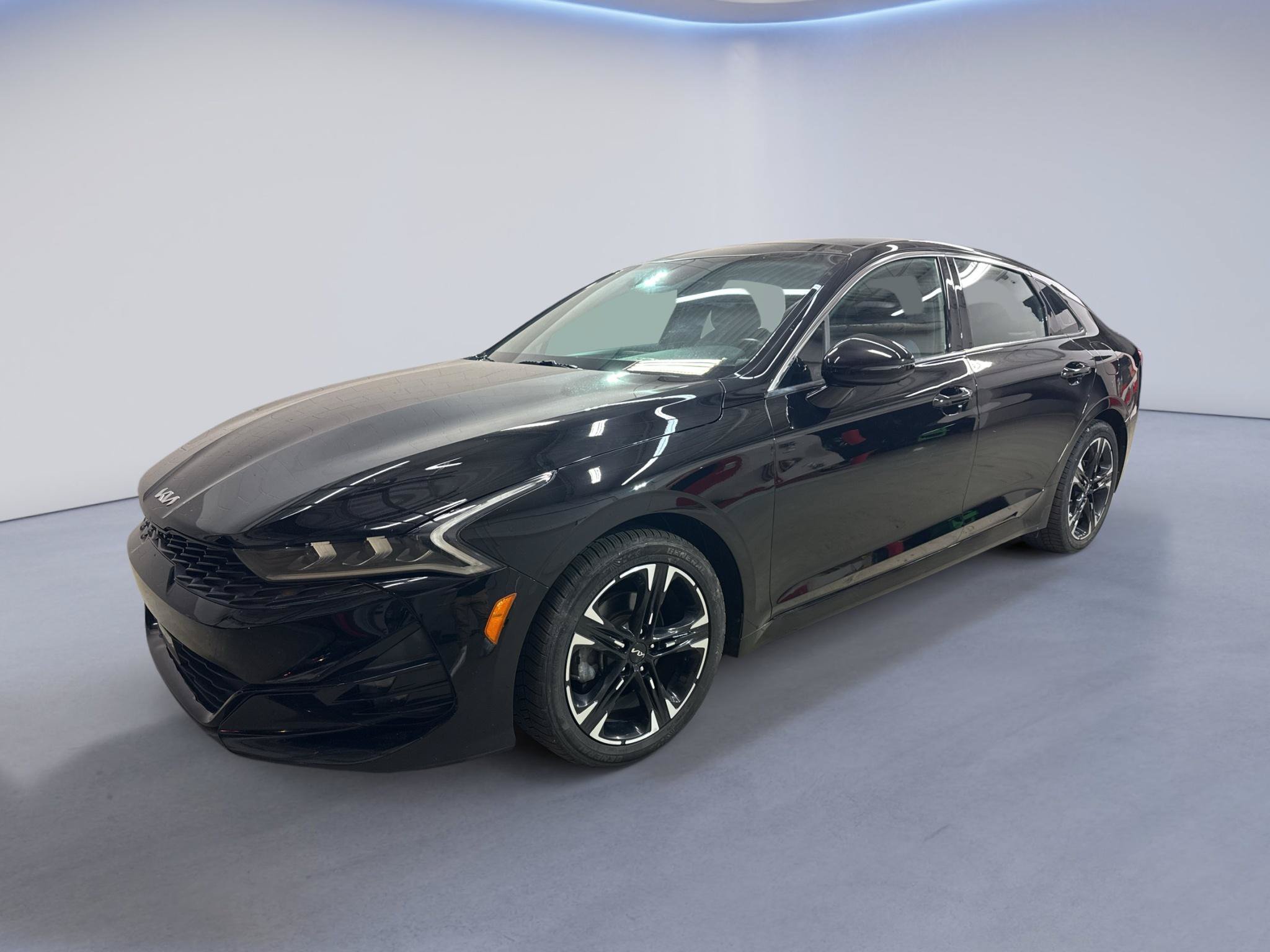Used 2022 Kia K5 GT-Line w/ GT-Line Awd Premium Package image 3