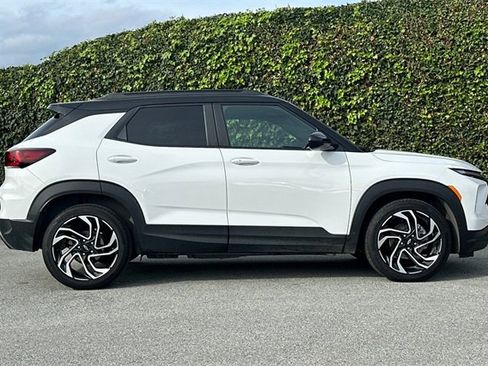 Used 2024 Chevrolet TrailBlazer RS w/ Convenience Package image 3