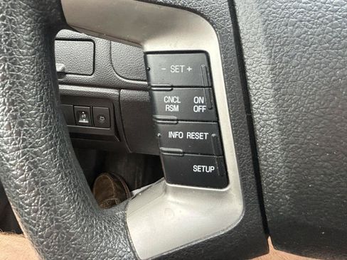 Used 2012 Ford Fusion SE FWD image 17
