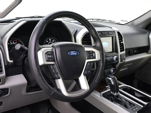 Used 2018 Ford F150 Lariat w/ Equipment Group 502A Luxury AWD/4WD image 11