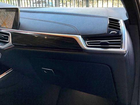 Used 2023 BMW X5 sDrive40i RWD image 18