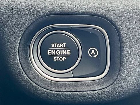 Certified 2026 Mercedes-Benz GLS 450 4MATIC image 52