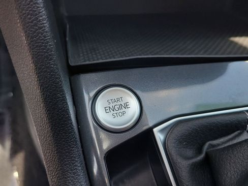 Used 2024 Volkswagen Tiguan S image 27