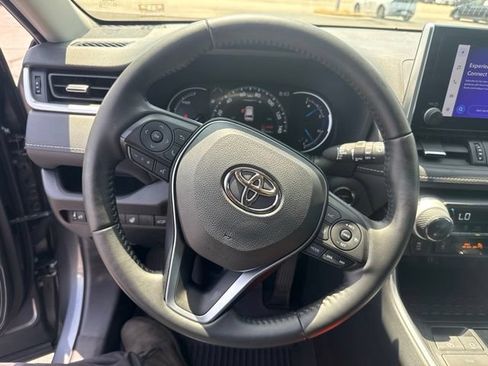 Used 2023 Toyota RAV4 XLE Premium AWD/4WD image 28