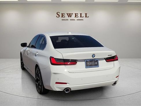 New 2026 BMW 330i Sedan w/ Convenience Package RWD image 3