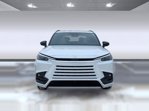 New 2026 Lexus TX 500h AWD image 5