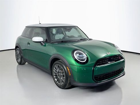 Used 2025 MINI Cooper S FWD image 3