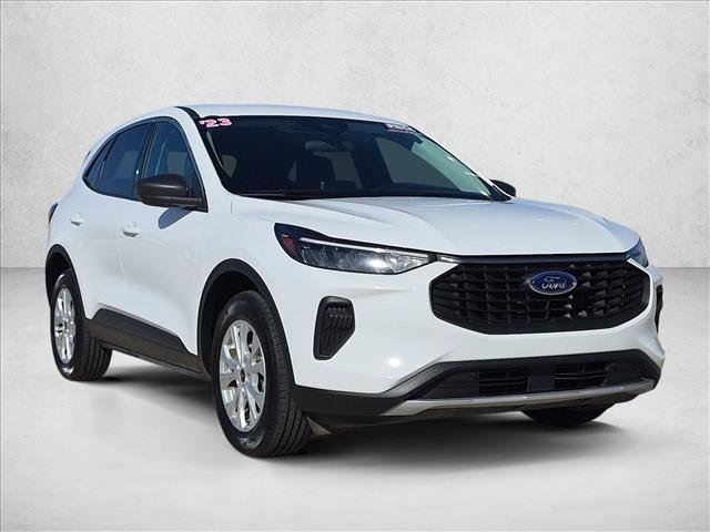 Used 2023 Ford Escape Active AWD/4WD image 3