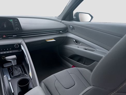 New 2026 Hyundai Elantra Sport w/ Cargo Package FWD image 16