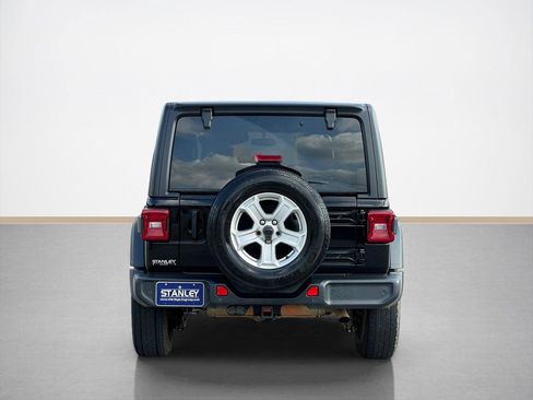 Used 2021 Jeep Wrangler Unlimited Sport image 6