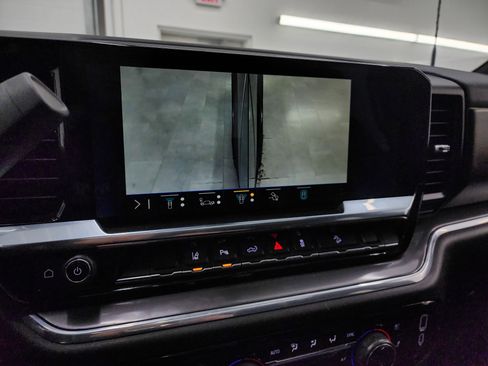 Used 2024 Chevrolet Silverado 3500 High Country w/ High Country Premium Package image 22