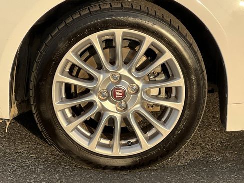 Used 2017 FIAT 124 Spider Classica image 25