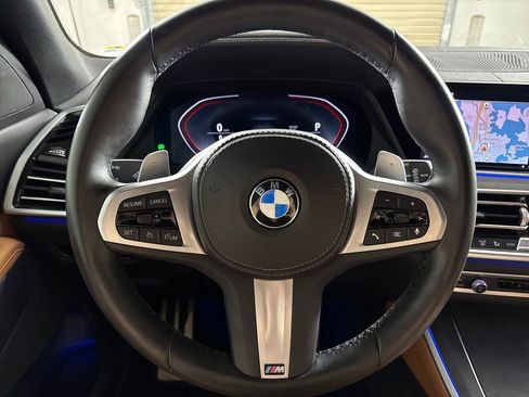 Used 2022 BMW X5 sDrive40i w/ M Sport Package RWD image 14