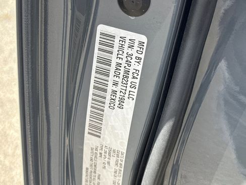 New 2026 Jeep Cherokee Laredo image 26