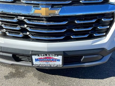 New 2026 Chevrolet Equinox LT w/ Convenience Package II image 9