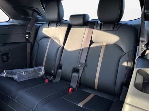 New 2024 MAZDA CX-90 Plug-In Hybrid w/ Premium Plus image 10